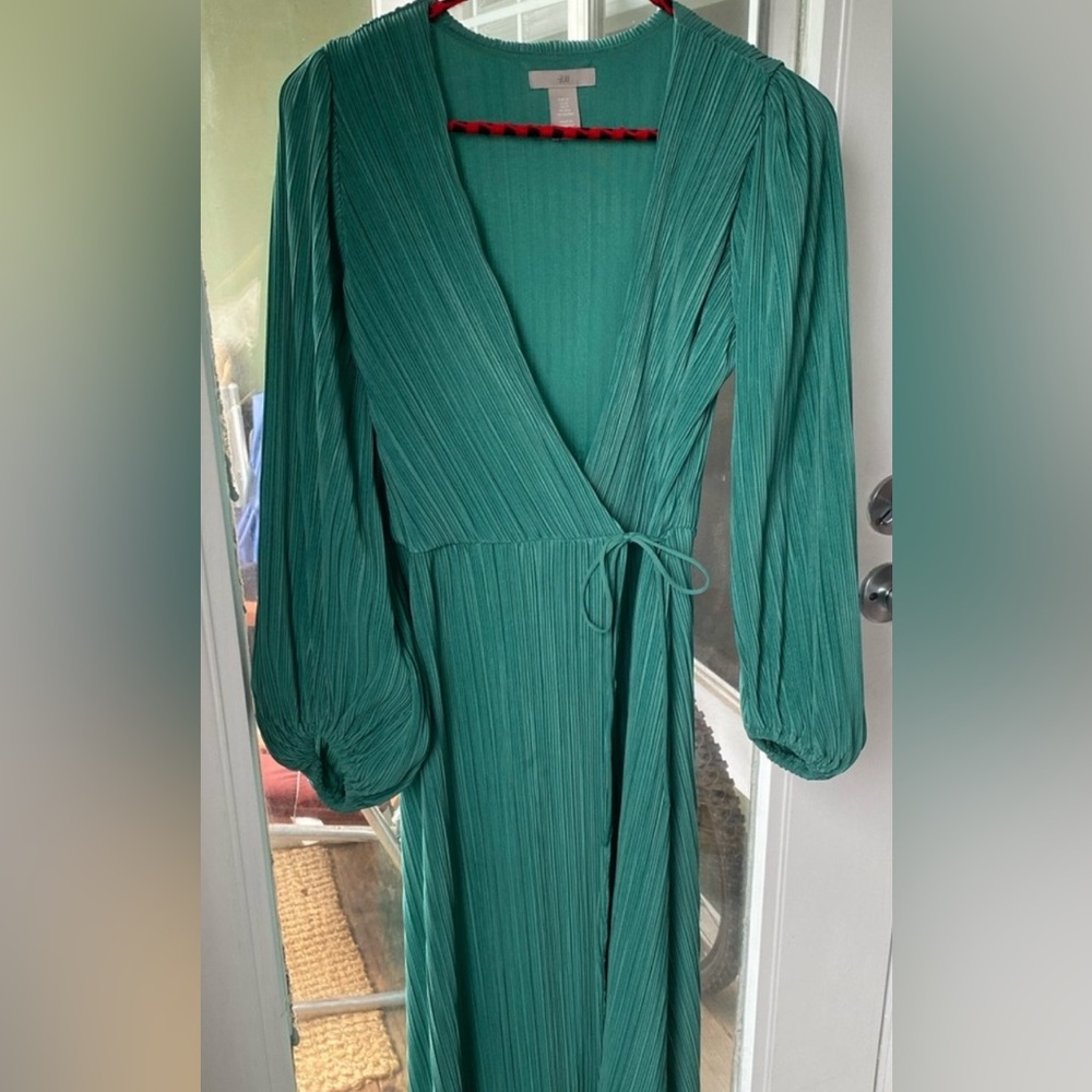 H&M green dress